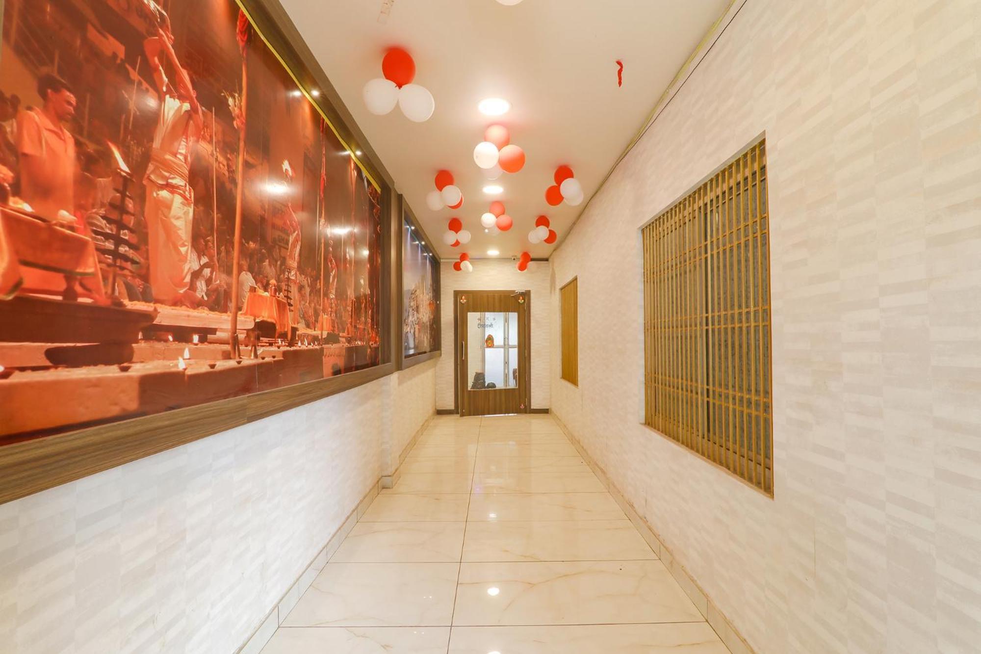 Fabhotel Swarn Banquet Kakarmatha Exteriör bild
